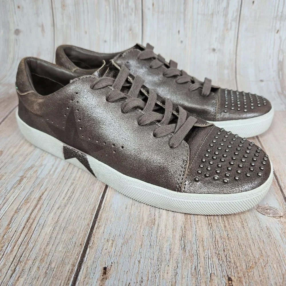 Mercer Edit bronze Catcall‎ leather upper sneakers, size 8
